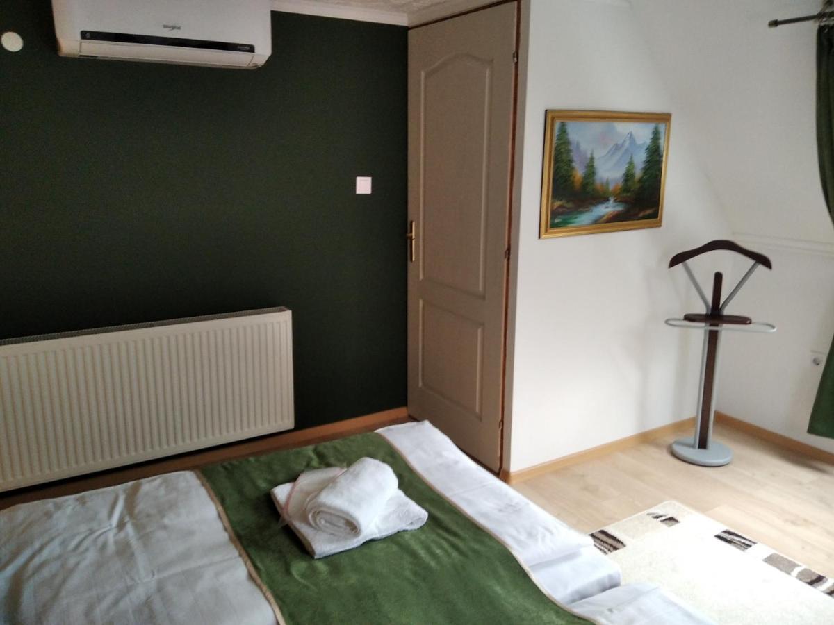 Moezsi Apartman Tolna Εξωτερικό φωτογραφία