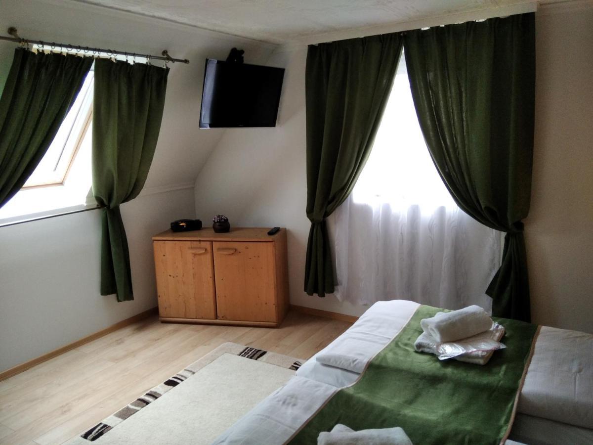 Moezsi Apartman Tolna Εξωτερικό φωτογραφία