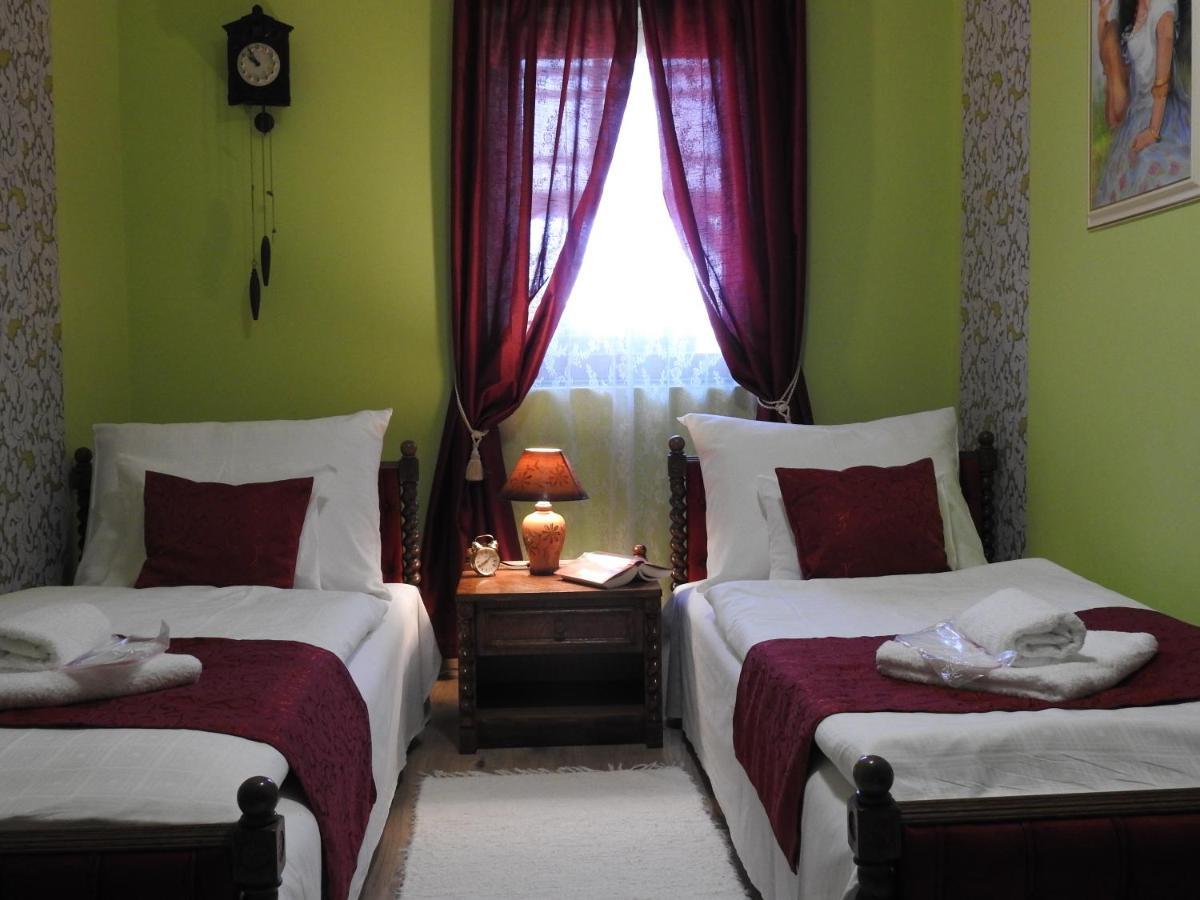 Moezsi Apartman Tolna Εξωτερικό φωτογραφία